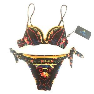 Patterned Fashion Nova bikini, NWT